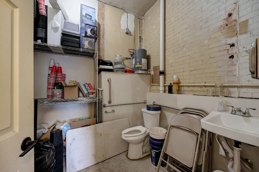 More Photos Of 1615 N Portland Ave, Oklahoma City Warehouse For Sale