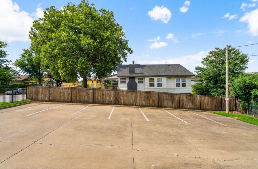 More Photos Of 221 S Nogales Ave, Tulsa Office Residential For Sale