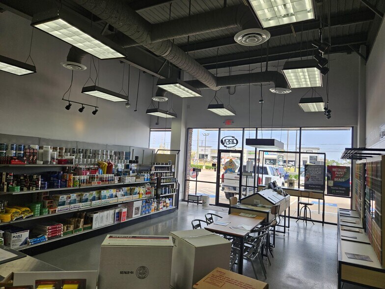 More Photos Of 11901 Barker Cypress Rd, Cypress Storefront For Lease