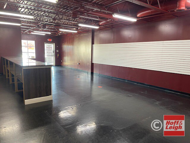 More Photos Of 1945-1963 W Market St, Akron General Retail For Lease