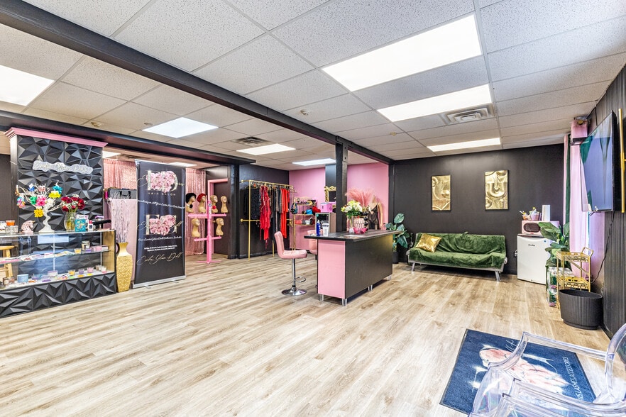 More Photos Of 757 W Main St, Rochester Multifamily For Sale