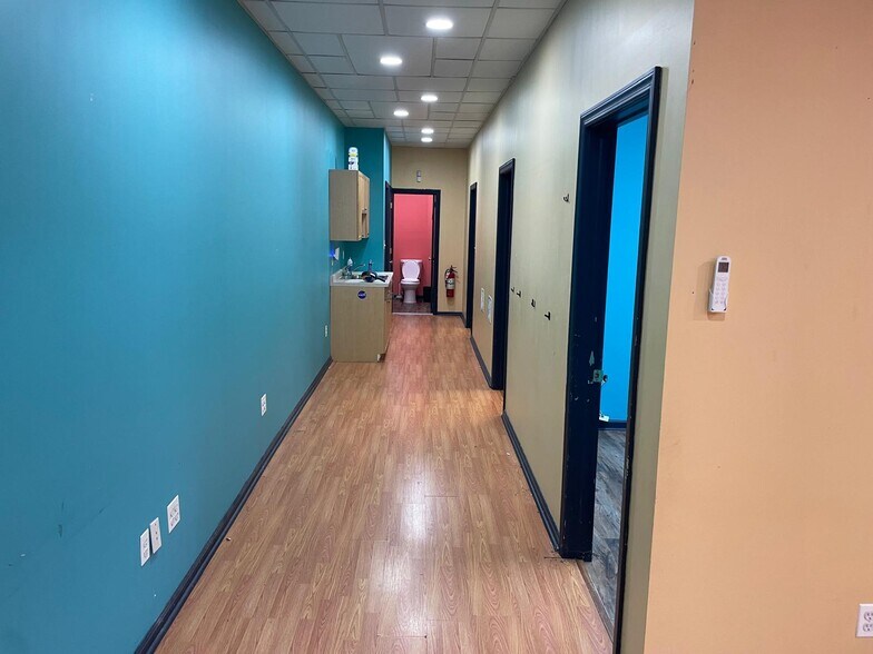 More Photos Of 7912 5th Ave, Brooklyn Office For Lease