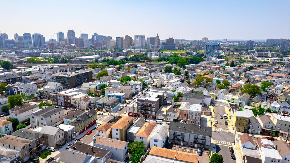 More Photos Of 302-304 N 3rd St, Harrison Apartments For Sale