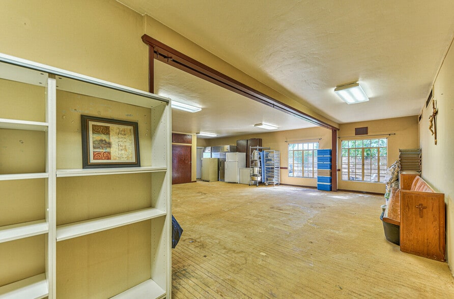 More Photos Of 326 Park St, Salinas Religious Facility For Sale