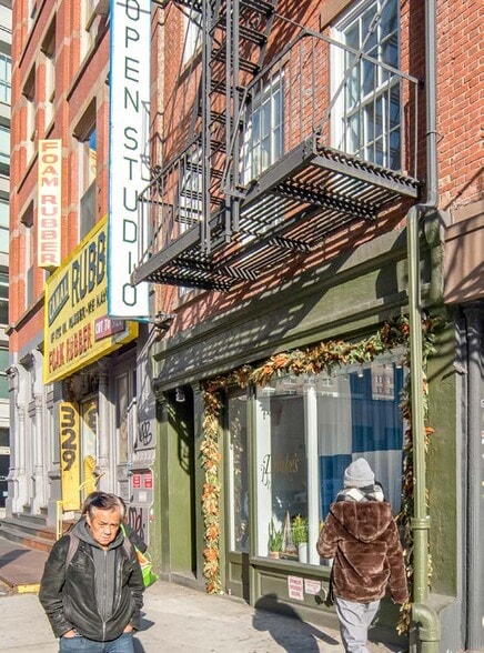 More Photos Of 327 Canal St, New York Storefront Retail Residential For Lease