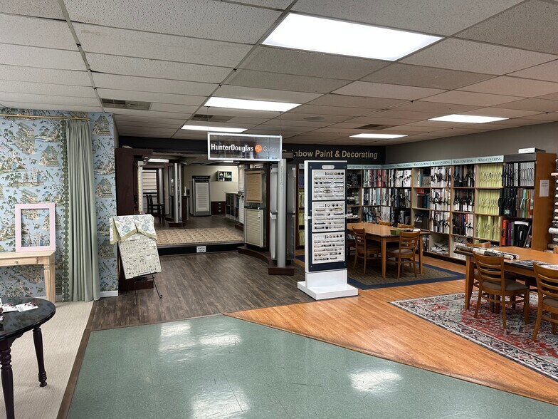 More Photos Of 1446-1450 Montgomery Hwy, Vestavia Hls, Vestavia Hills Freestanding For Lease