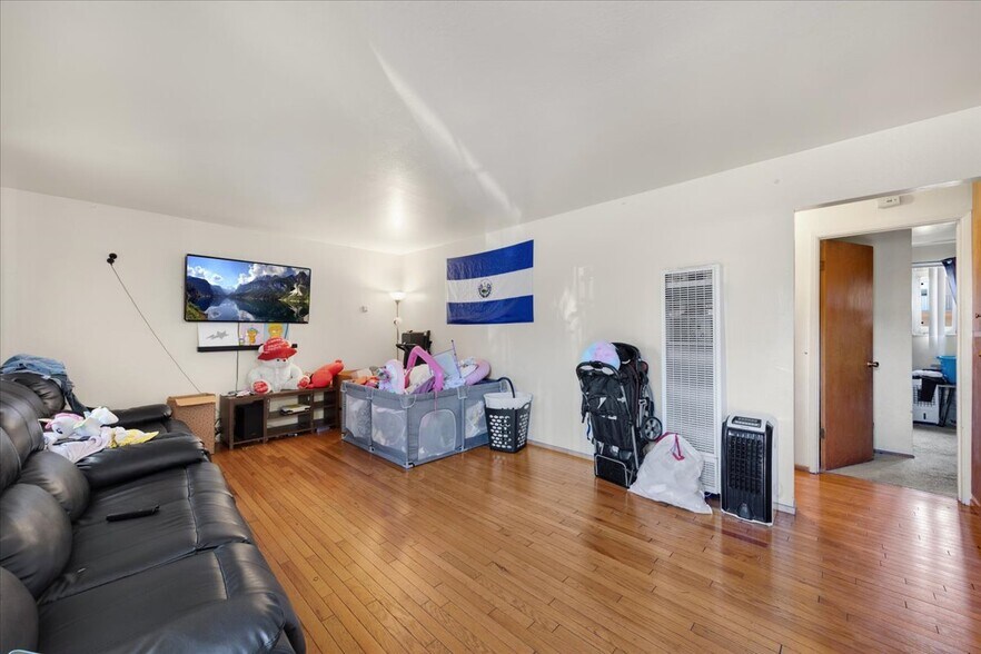 More Photos Of 236 Haas Ave, San Leandro Apartments For Sale