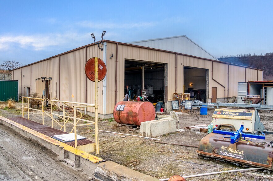 More Photos Of 1129 Collins Memorial Dr, Chester Industrial For Sale