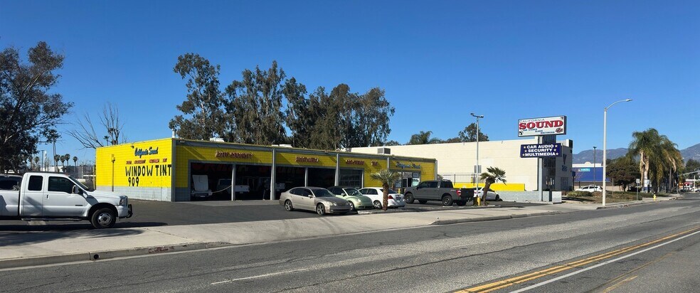 More Photos Of 740 S E St, San Bernardino Auto Repair For Sale