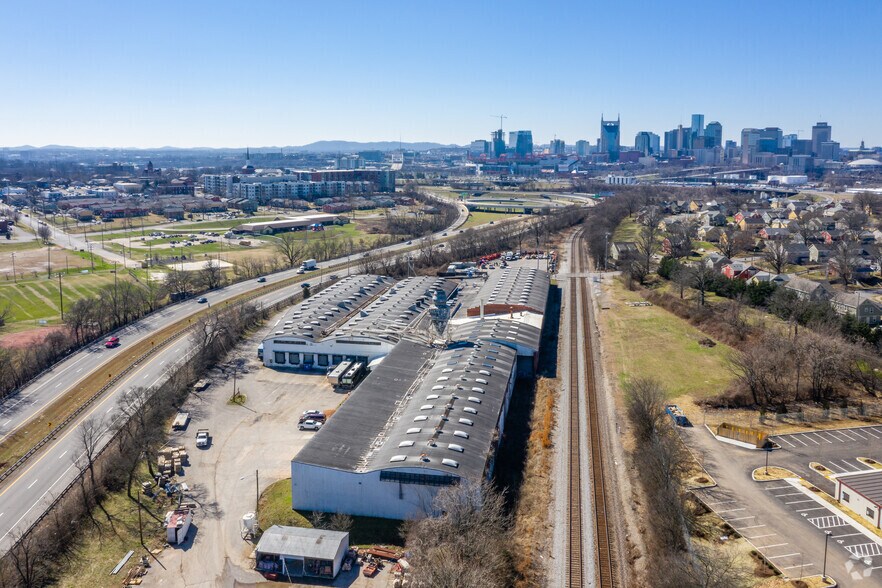 More Photos Of 515 Foster St, Nashville Distribution For Lease