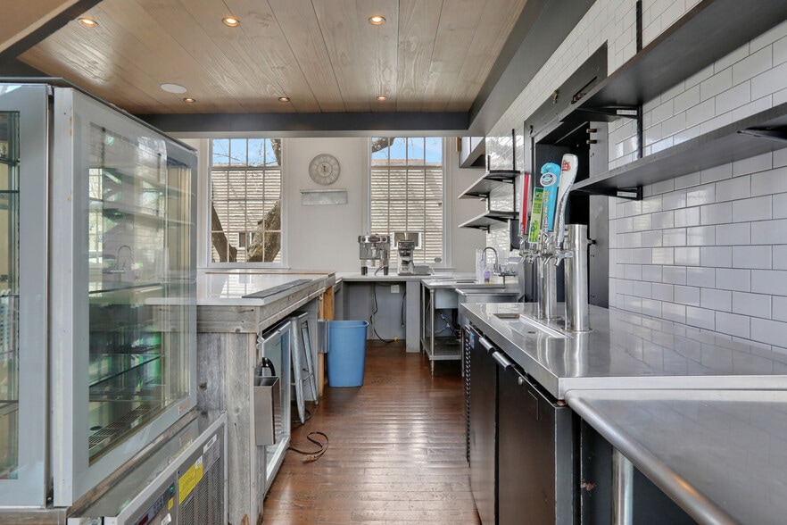 More Photos Of 62 Main St, Pine Bush Loft Creative Space For Sale