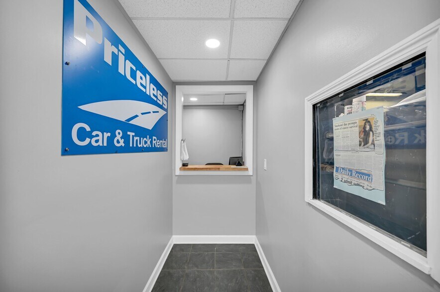 More Photos Of 33 N Morris St, Dover Auto Repair For Sale