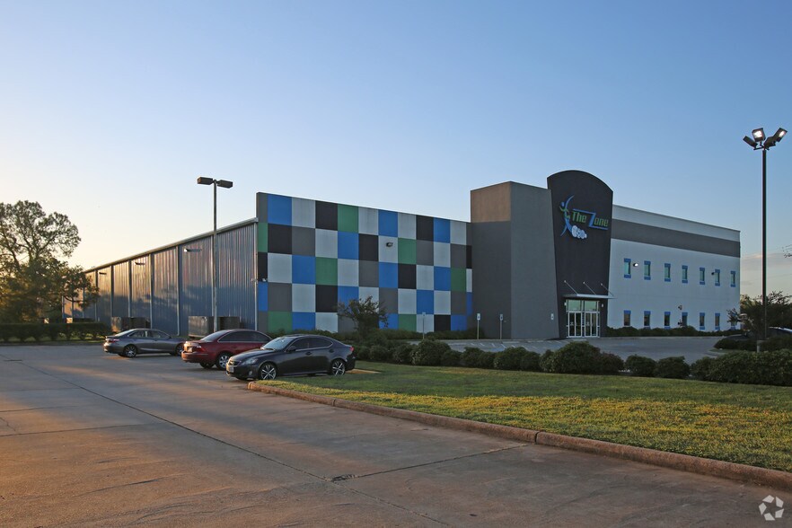 Primary Photo Of 10371 Stella Link Rd, Houston Freestanding For Sale