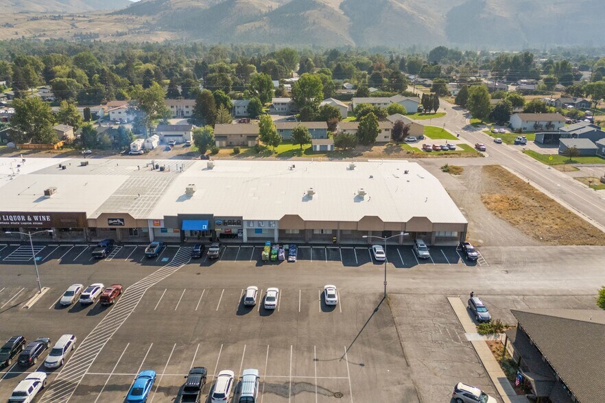 More Photos Of 11300 U.S. 93 S, Lolo General Retail For Sale