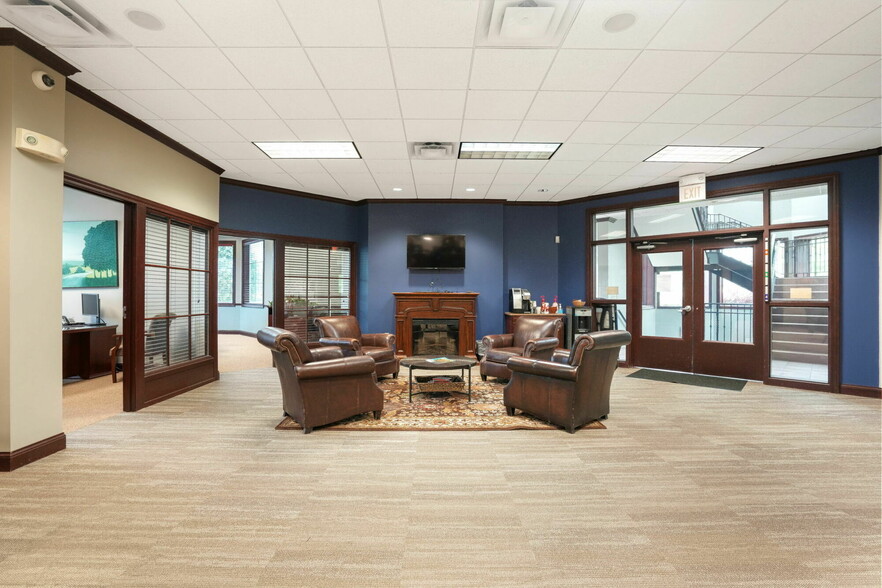 More Photos Of 461 Beecher Rd, Columbus Medical For Lease