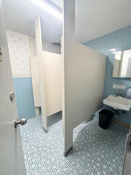 More Photos Of 113-121 Ferry St, Malden Storefront Retail Residential For Lease