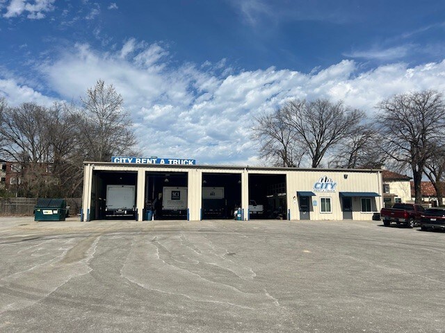 Primary Photo Of 4620 Virginia Ave, Kansas City Warehouse For Lease