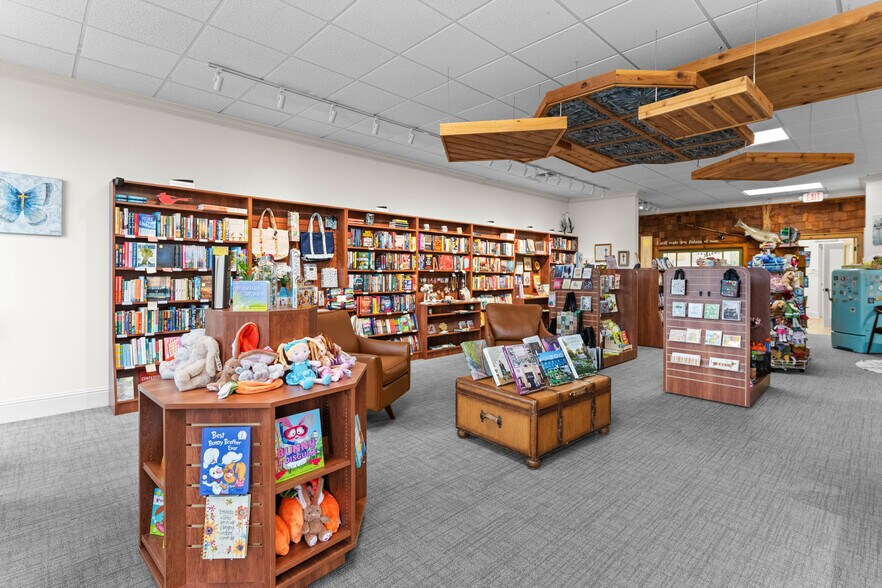 More Photos Of 109 Harmony Crossing, Eatonton Storefront Retail Office For Sale