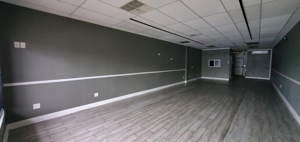 More Photos Of 1120-1146 6th St NW, Winter Haven Unknown For Lease