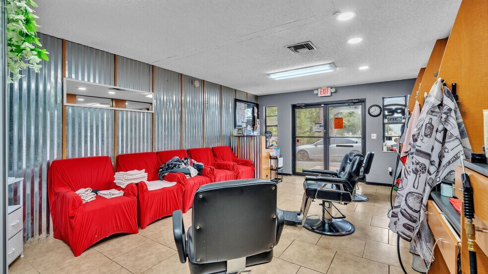More Photos Of 4314 N Suncoast Blvd, Crystal River Office For Sale