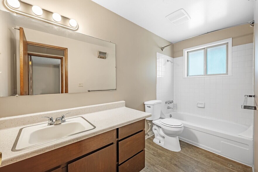 More Photos Of 1306-1320 3rd St, Cheney Apartments For Sale