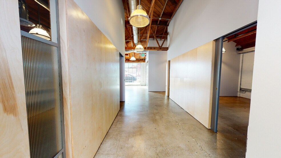 More Photos Of 1735-1739 Berkeley St, Santa Monica Loft Creative Space For Lease