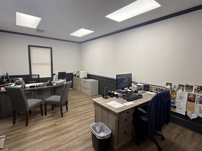 More Photos Of 1155 Hightower Trl, Atlanta Medical For Sale