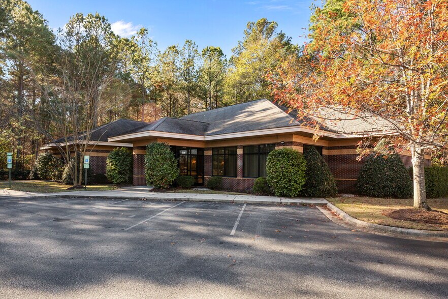More Photos Of 2223 Hemby Ln, Greenville Medical For Sale