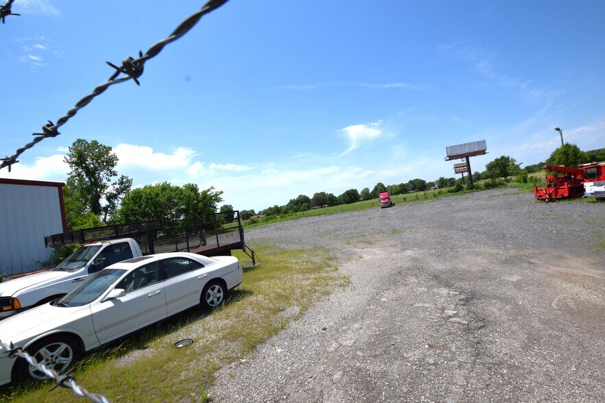 More Photos Of 1400 S Main St, Muldrow Land For Sale