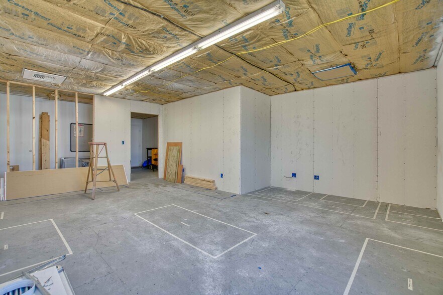 More Photos Of 1120 Boston Ave, Longmont Warehouse For Lease