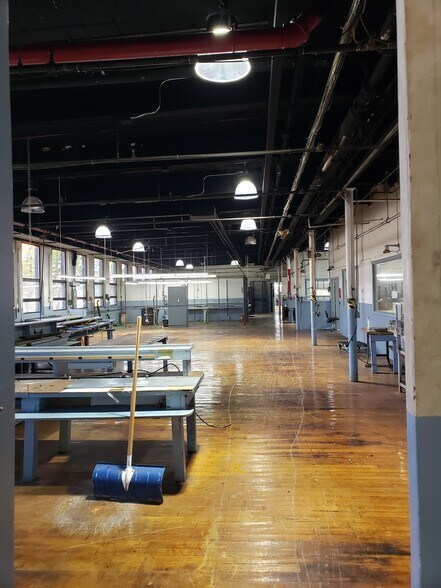 More Photos Of 1 S Main St, Coventry Manufacturing For Lease