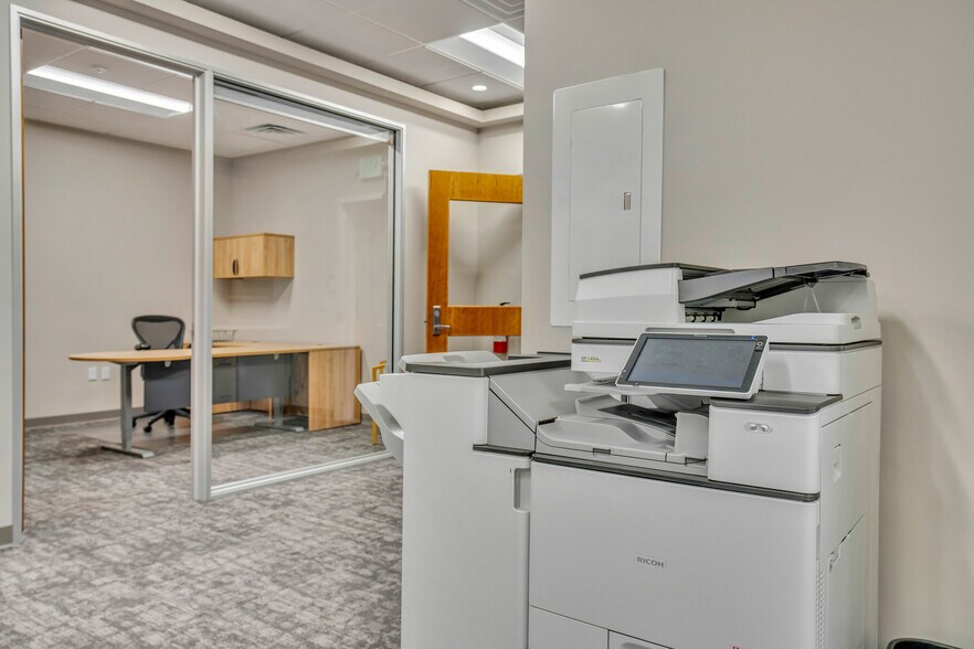 More Photos Of 321 Hartz Ave, Danville General Retail For Sale