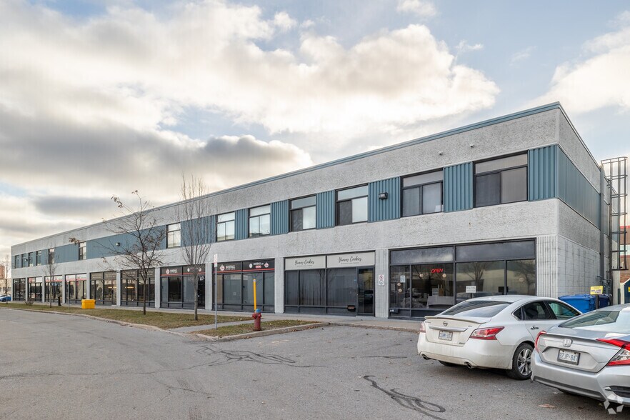 More Photos Of 2212A Gladwin Cres, Ottawa Light Distribution For Sale