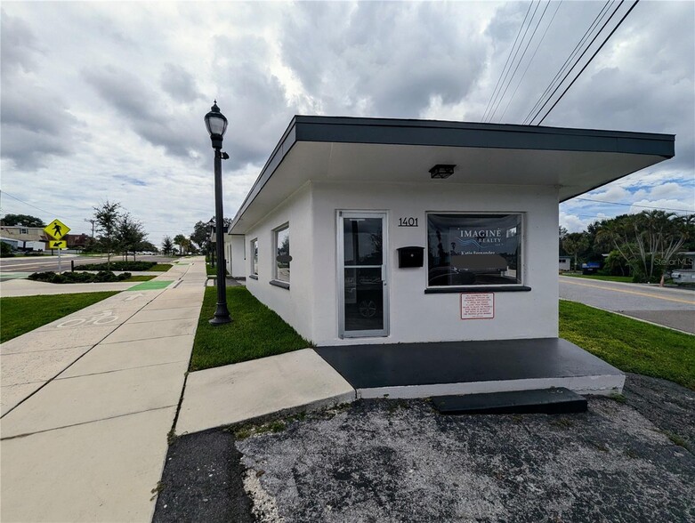 Primary Photo Of 1401 Gulf To Bay Blvd, Clearwater Office For Sale