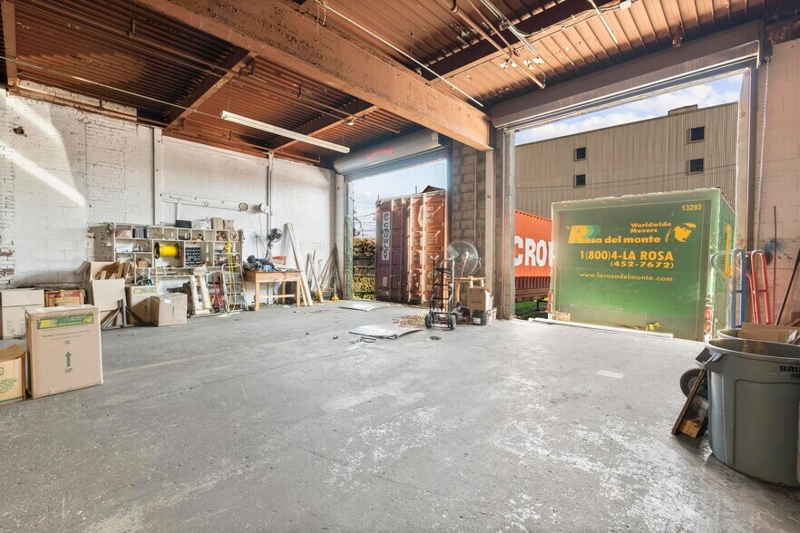 More Photos Of 417-433 Myrtle Ave, Bridgeport Manufacturing For Sale
