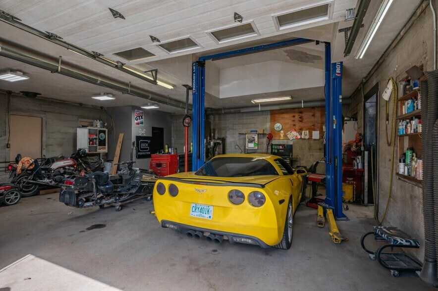 More Photos Of 54 Lowell Rd, Hudson Auto Repair For Sale