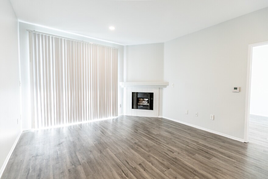 More Photos Of 520-526 N Hollywood Way, Burbank Apartments For Sale