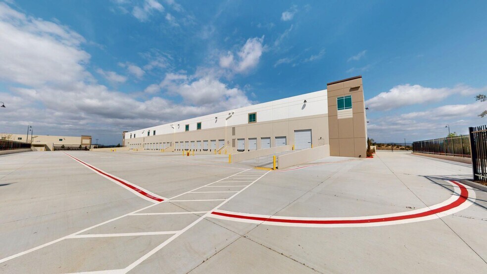 More Photos Of 33580 Zeiders Rd, Menifee Distribution For Sale