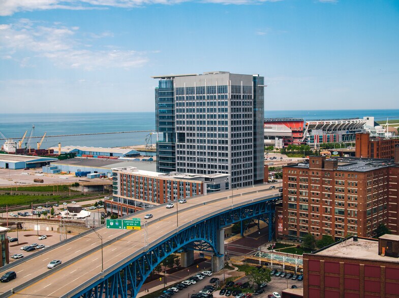 More Photos Of 950 Main Ave, Cleveland Office For Lease