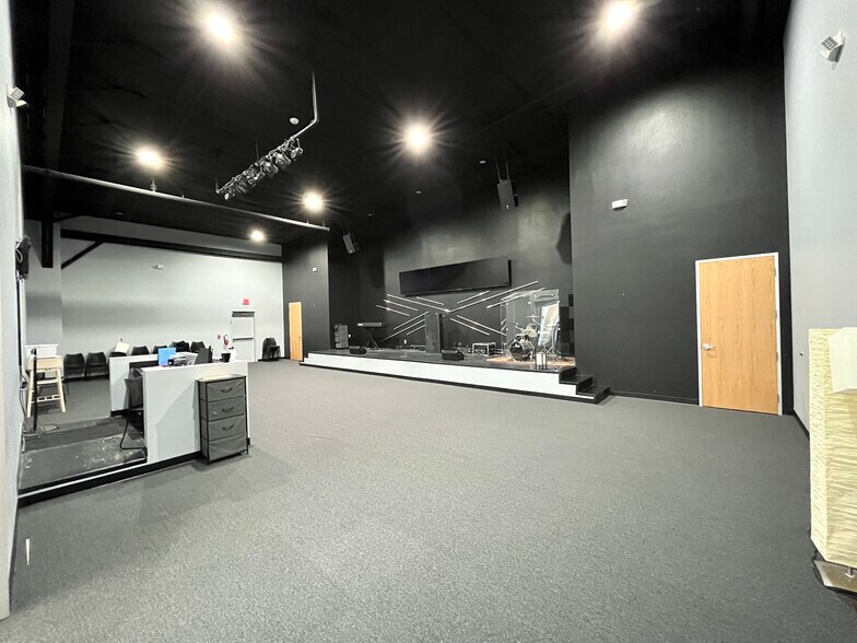 More Photos Of 2600 Eastglen Blvd, Mesquite Religious Facility For Sale