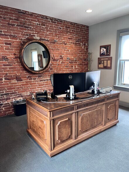 More Photos Of 511 N New St, Bethlehem Office Residential For Sale