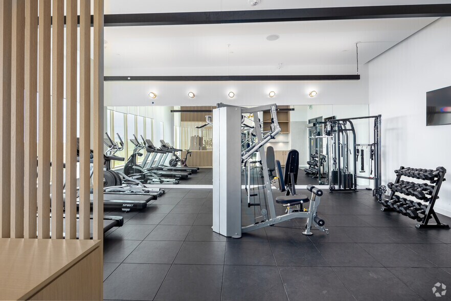 More Photos Of 9 Croham Rd, Toronto Apartments For Lease