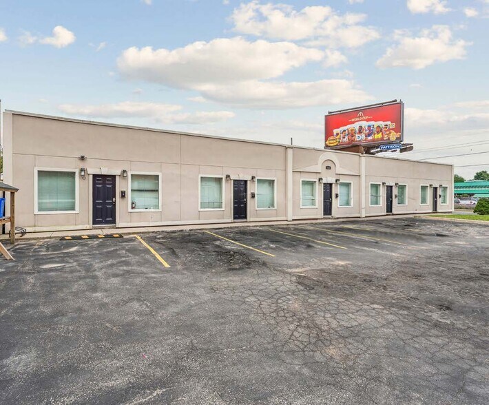 More Photos Of 811 King St W, Hamilton Apartments For Sale