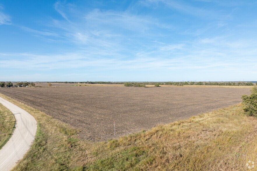 More Photos Of TBD Hill County Road 3112, Abbott Land For Sale