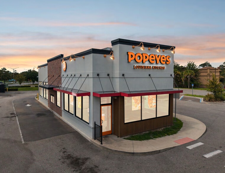 Primary Photo Of 5695 NW 23rd St, Gainesville Fast Food For Sale