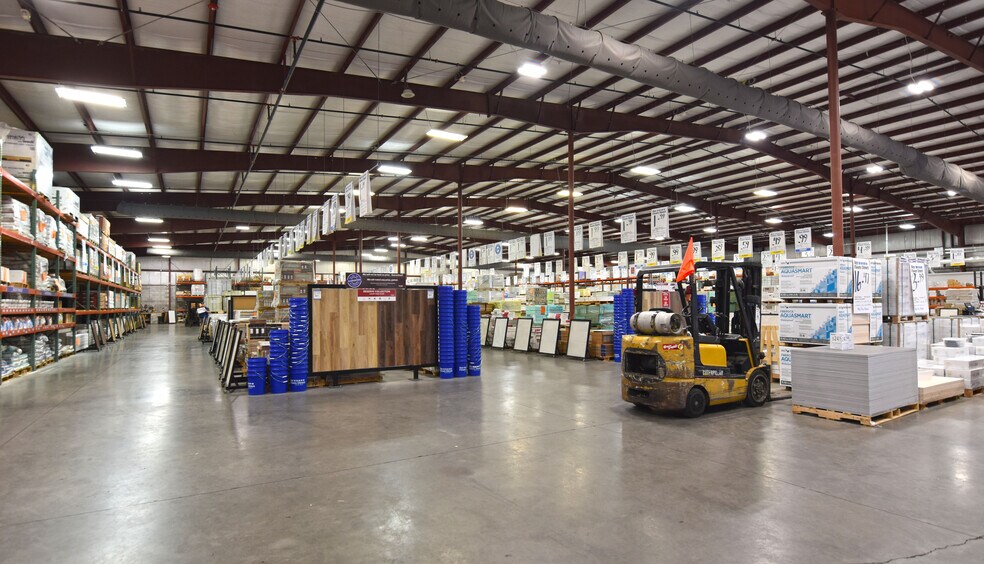 More Photos Of 650 Myatt Dr, Madison Warehouse For Lease