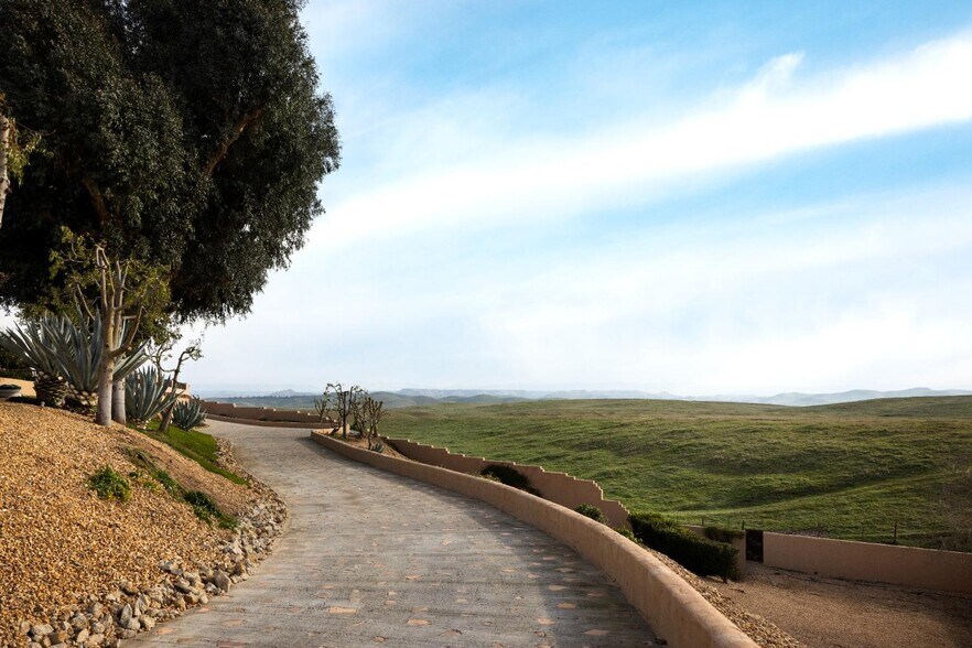 More Photos Of 15516 N Friant Rd, Friant Specialty For Sale