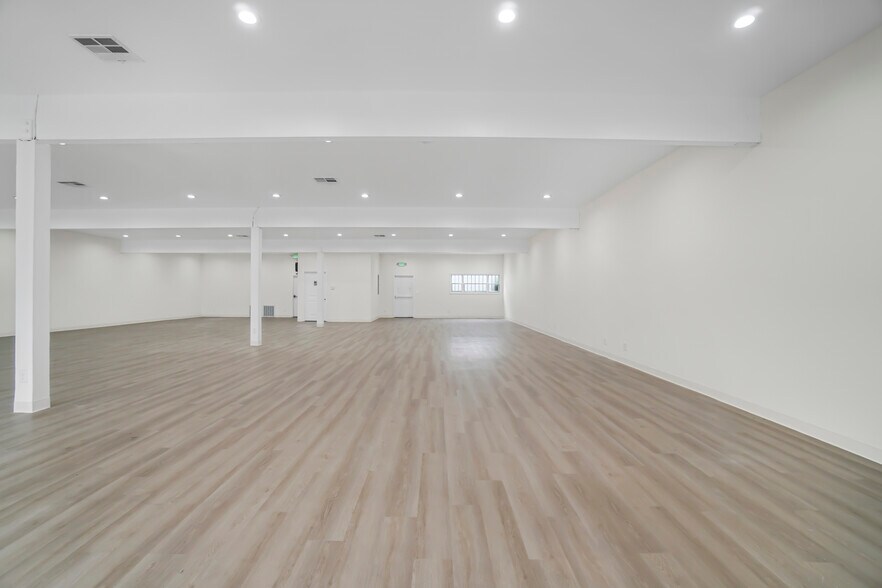 More Photos Of 29413 S Western Ave, Rancho Palos Verdes Freestanding For Lease