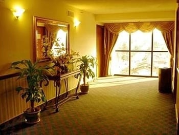 More Photos Of 123 S Lincoln Ave, Monterey Park Hotel For Lease