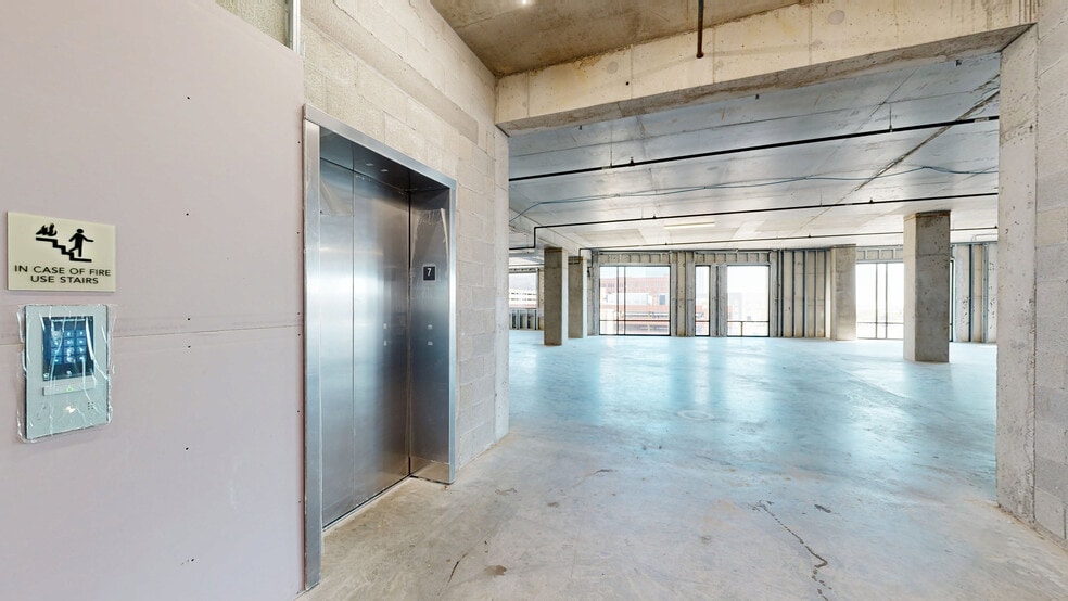 More Photos Of 511 N Broadway, Milwaukee Office For Lease